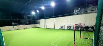 Deluxe badminton courts