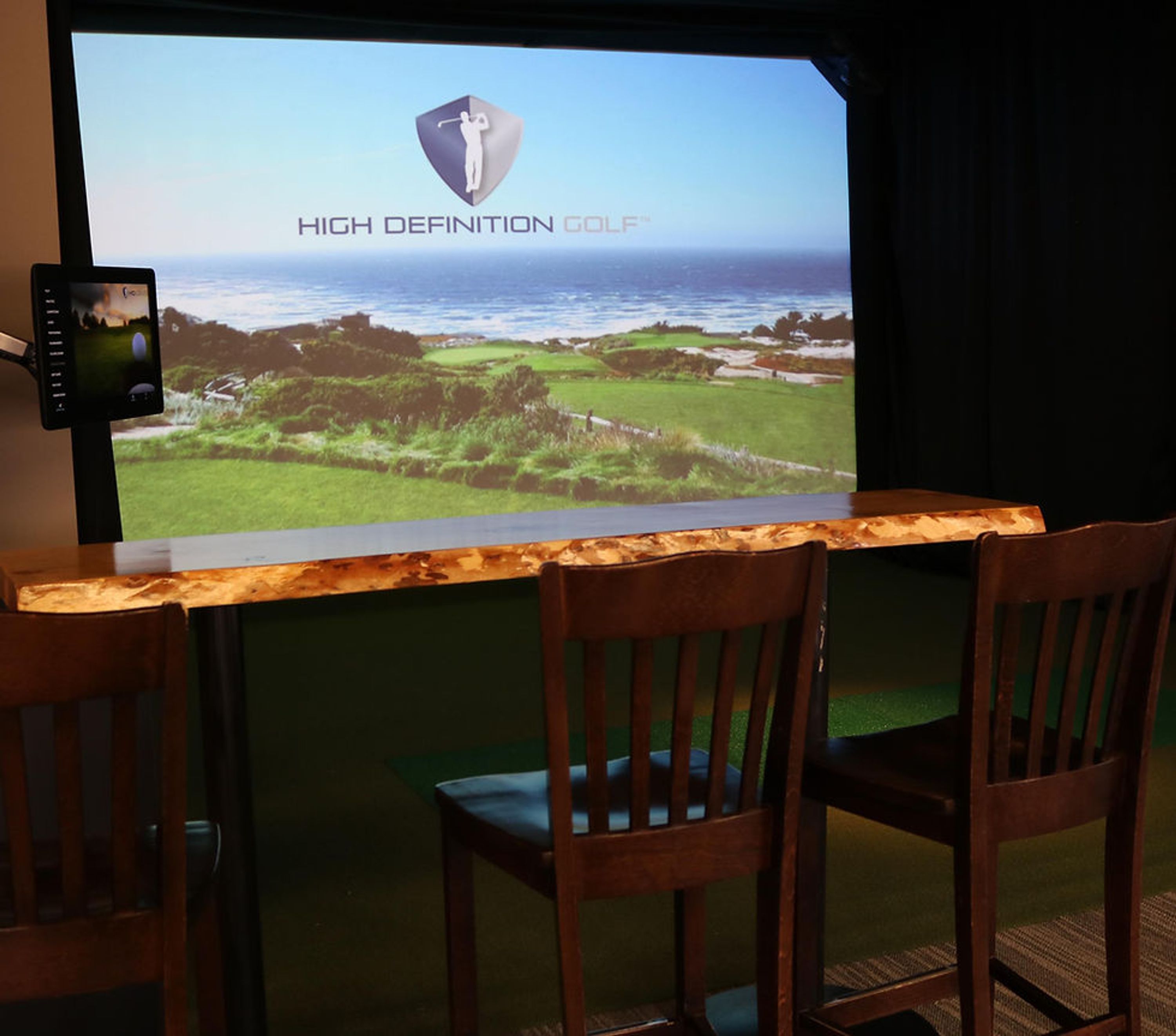 On Par Golf and Lounge