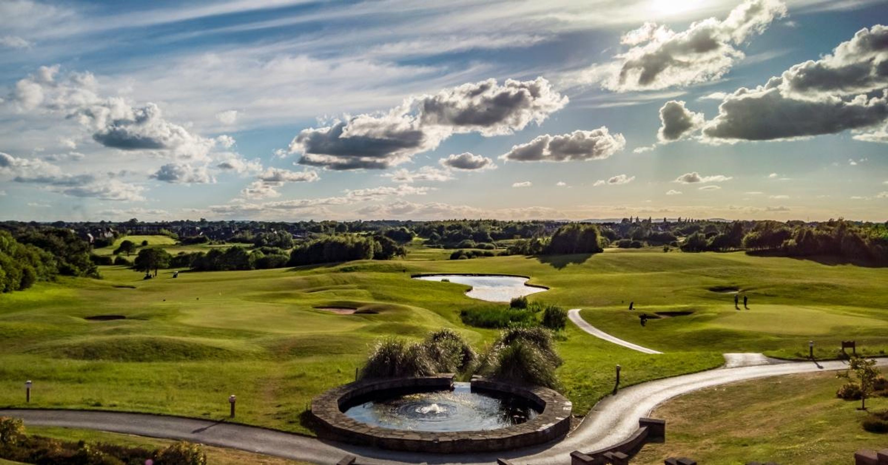GOLF BREAKS