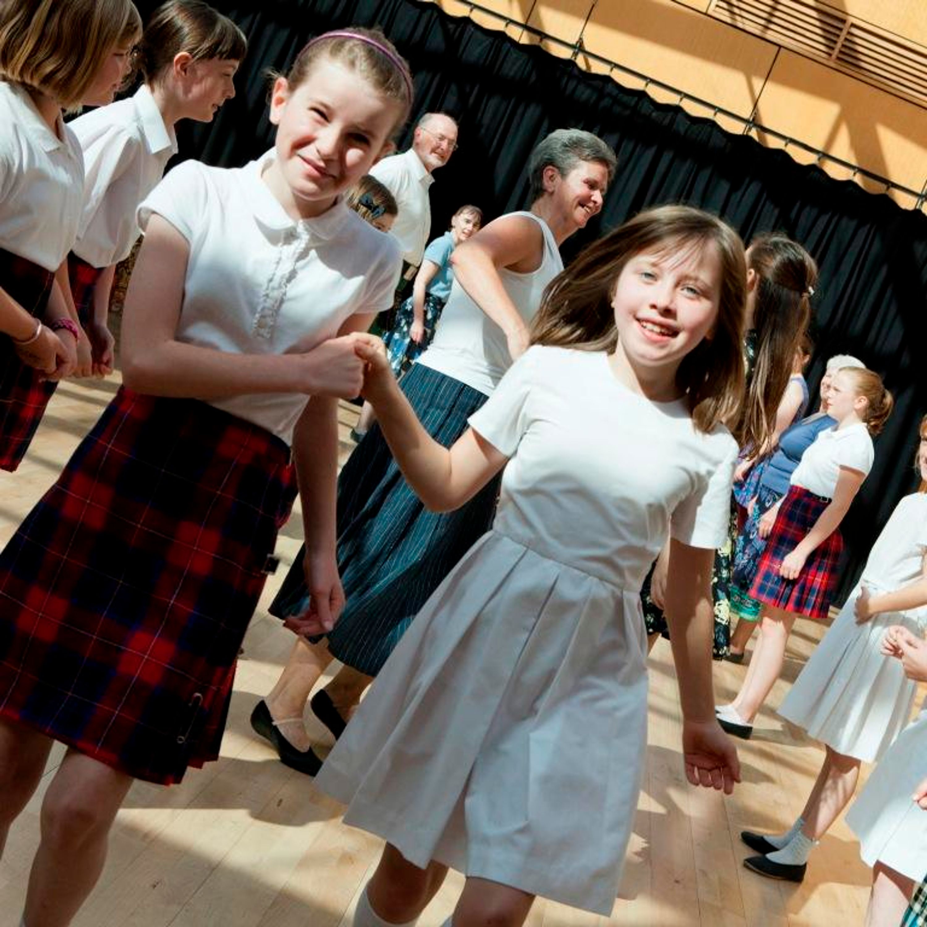 The Royal Scottish Country Dance Society in Australia Tasmanian classes