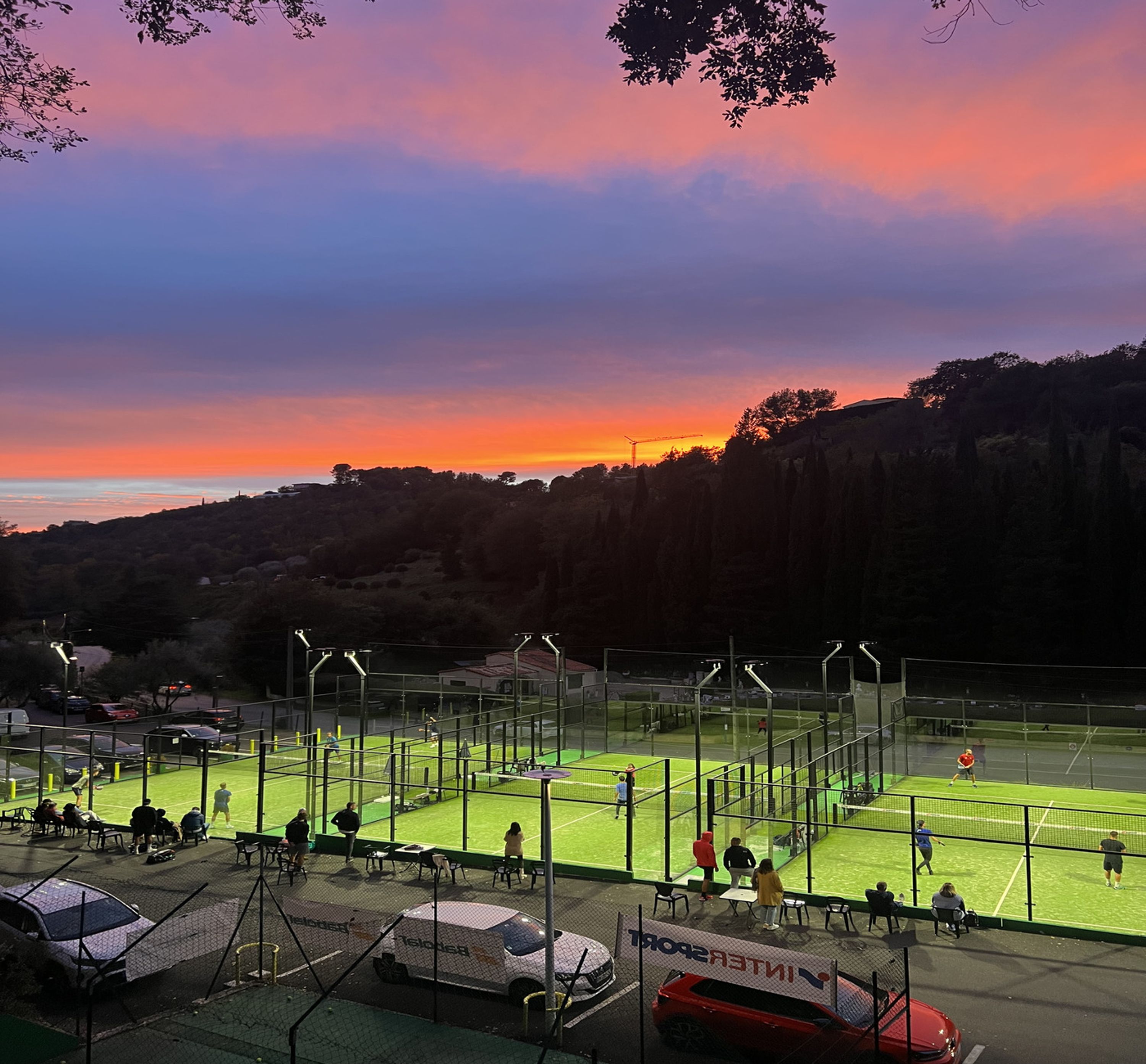 Tennis Club Les Acacias | Tennis & Padel & Calcetto & Piscine & Snack