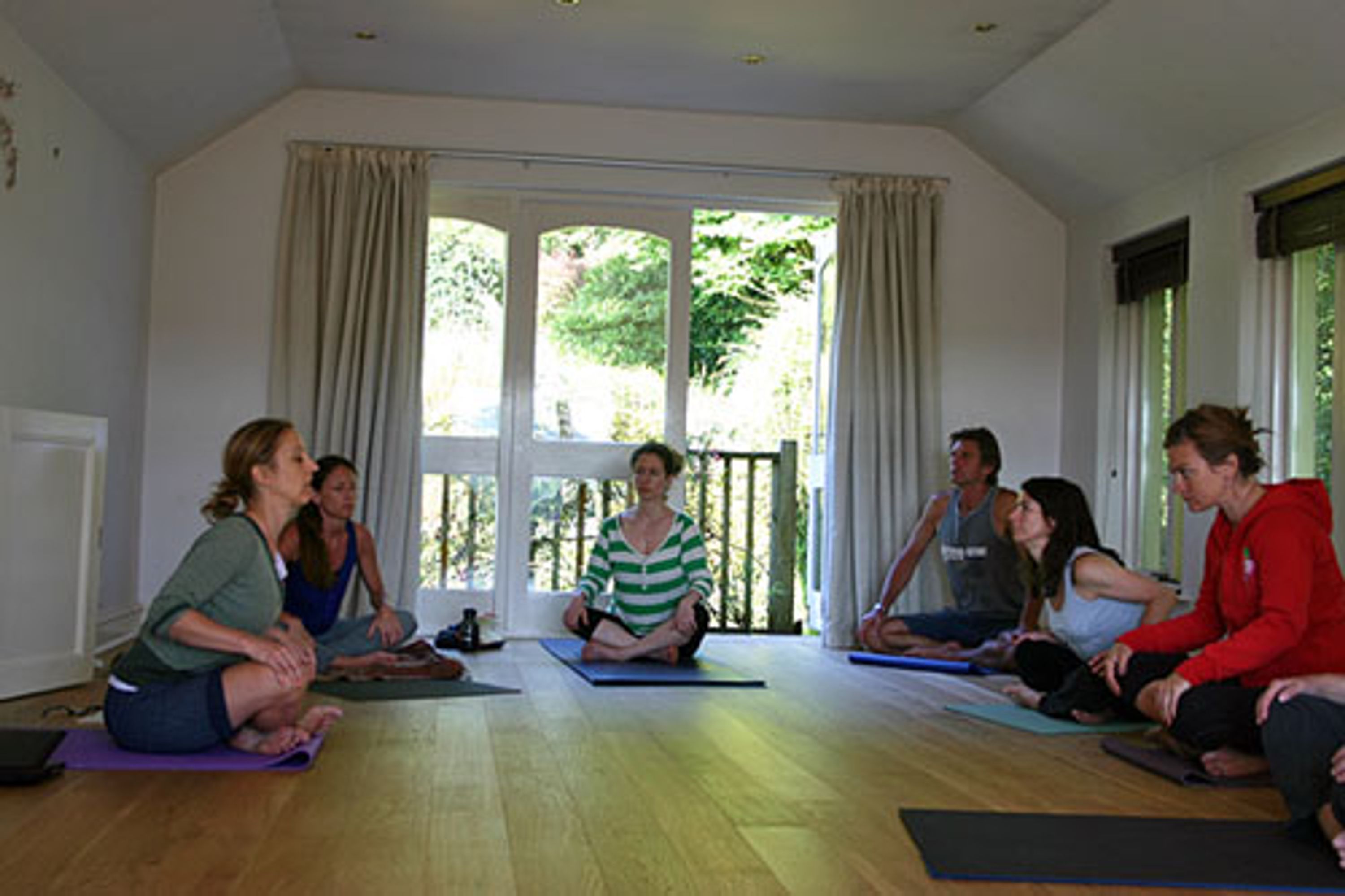 Regular Classes in Brixton at The Brockwell Lido
