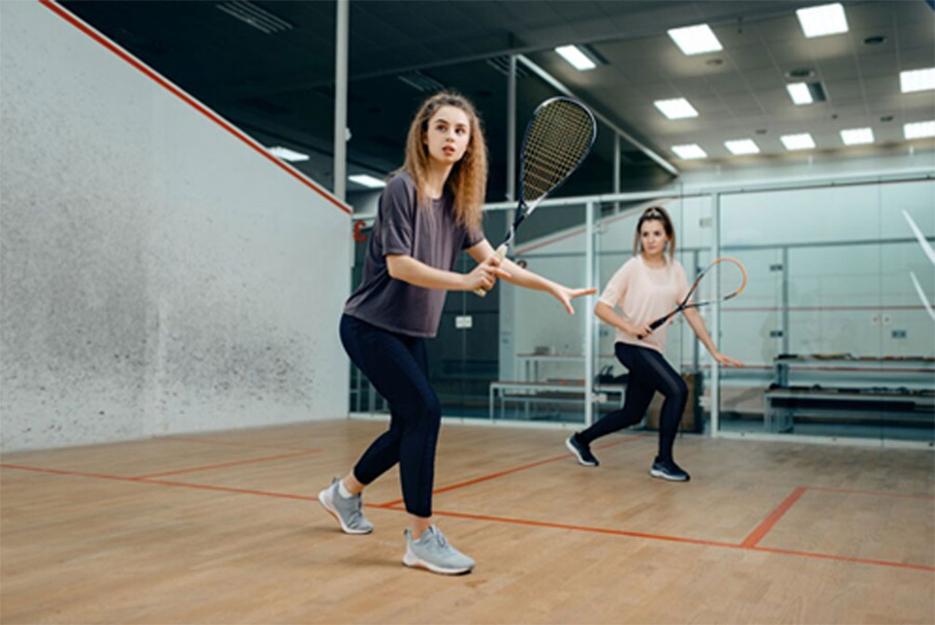 BATTS BADMINTON TABLETENNIS SQUASH POOLTABLES FITNESS CLUB