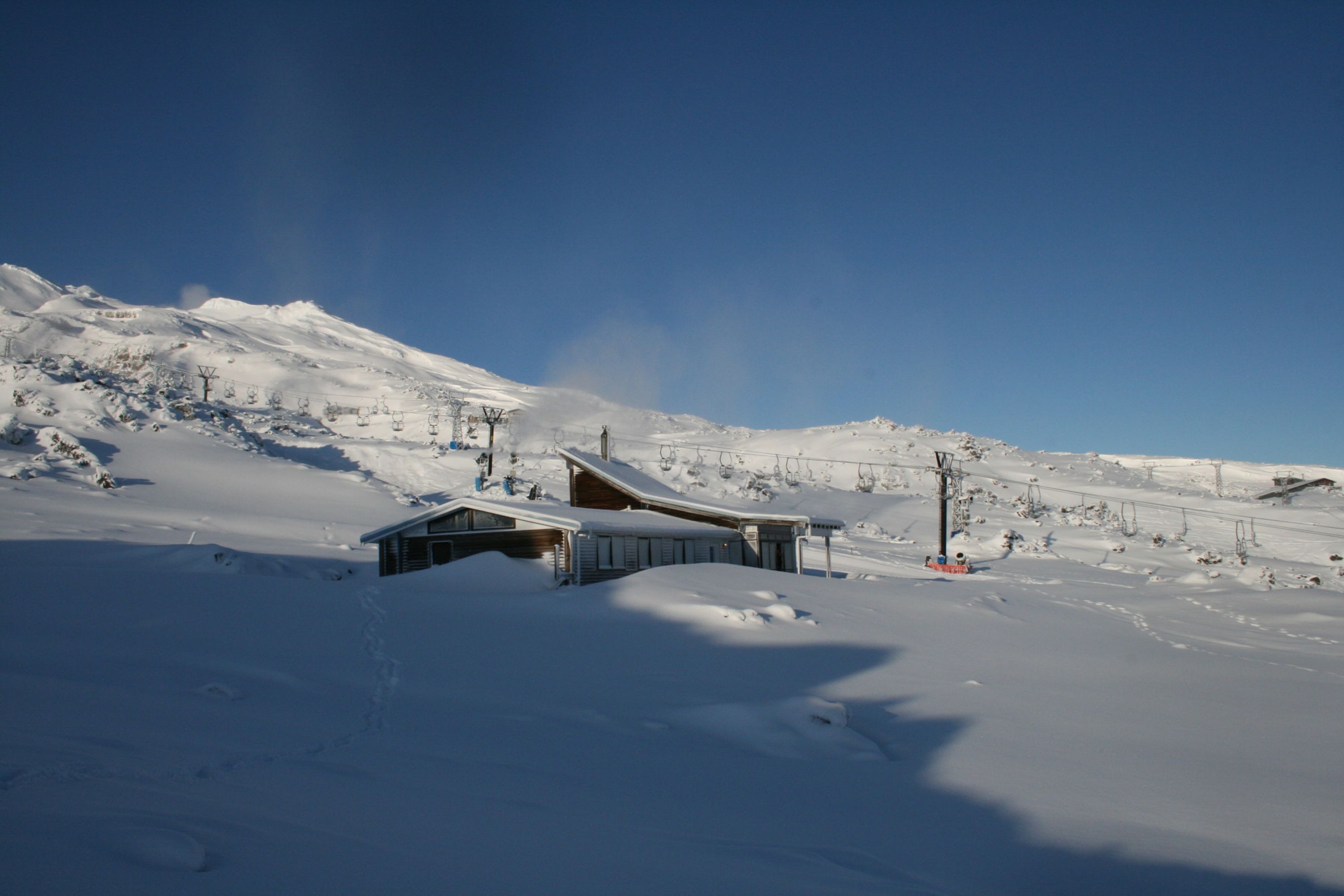 Victoria Hut
