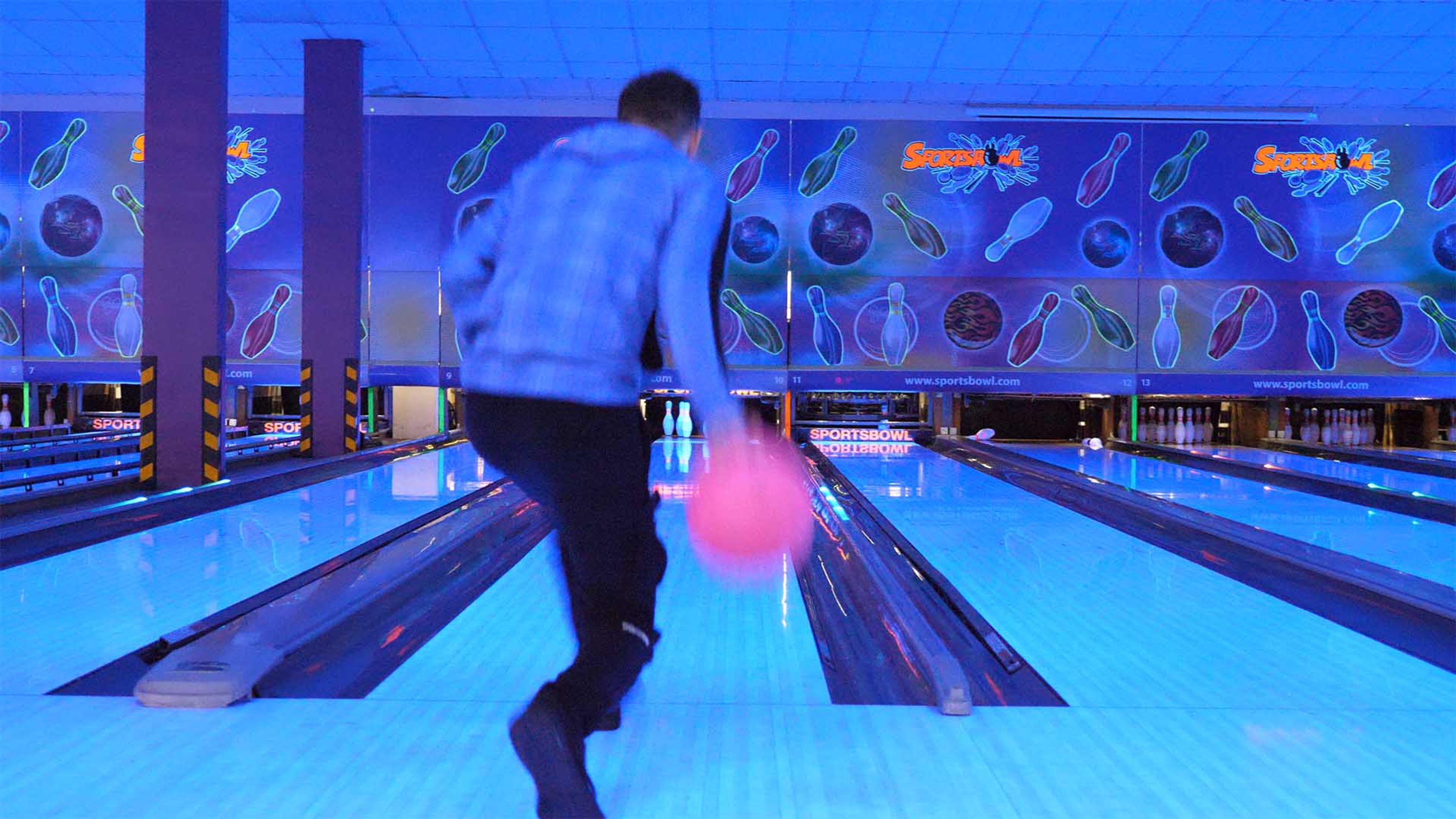 Glengormley Sportsbowl Birthday Parties