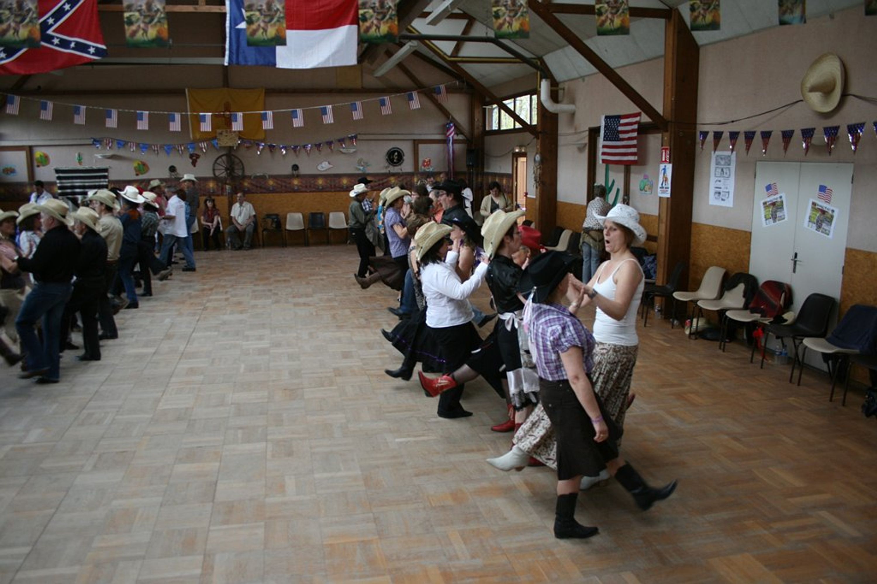 Les Cherokee's Dancers