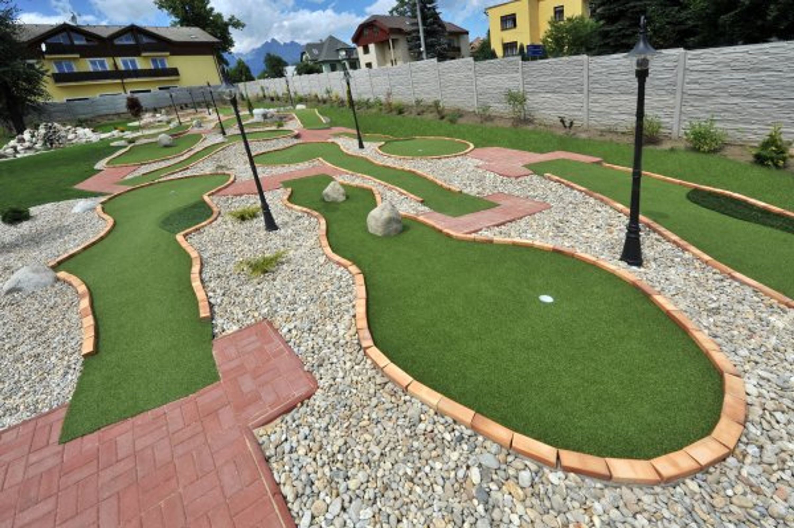 APLEND Adventure Golf