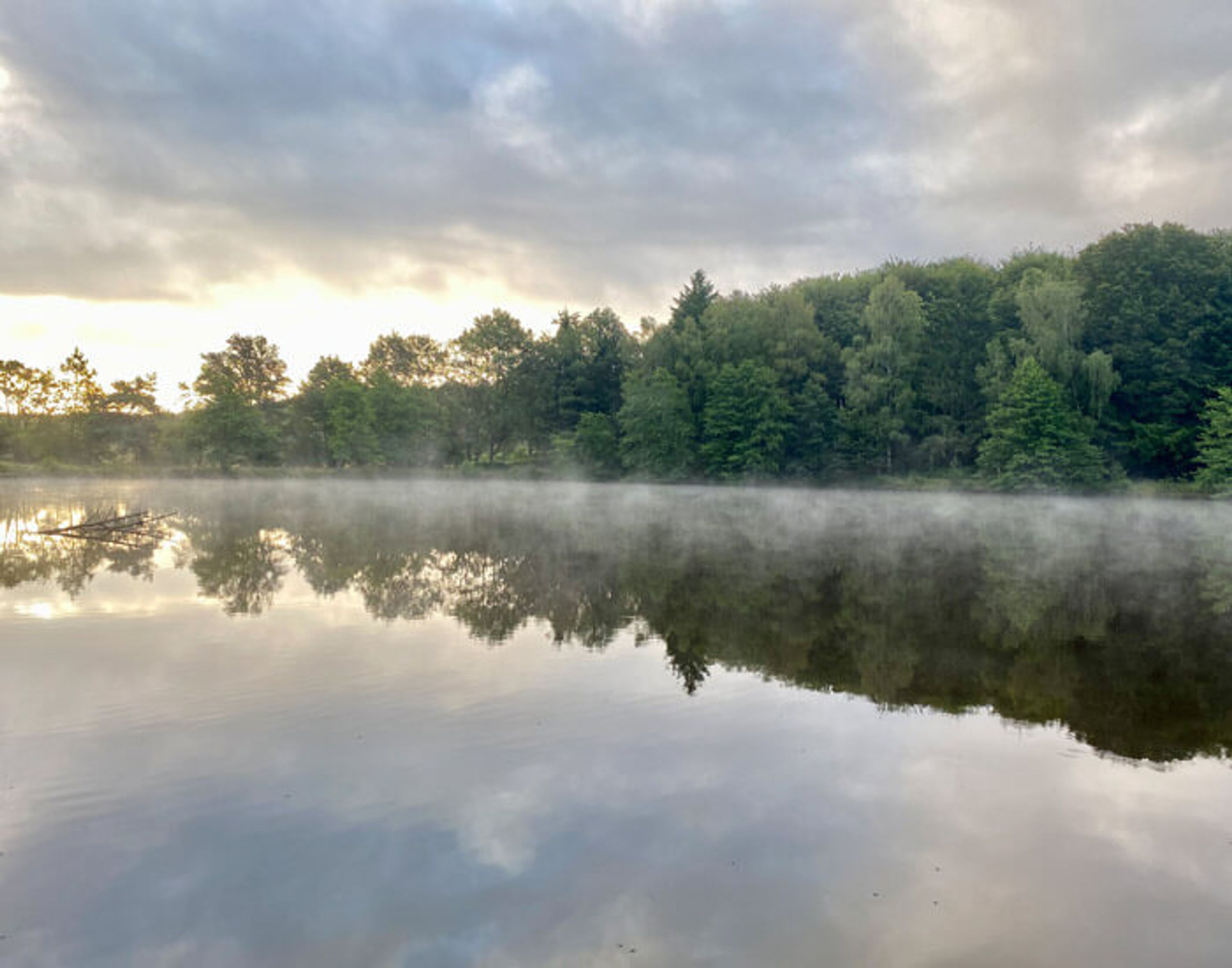 Lake Edge Carp Fishing Holidays Limoges France