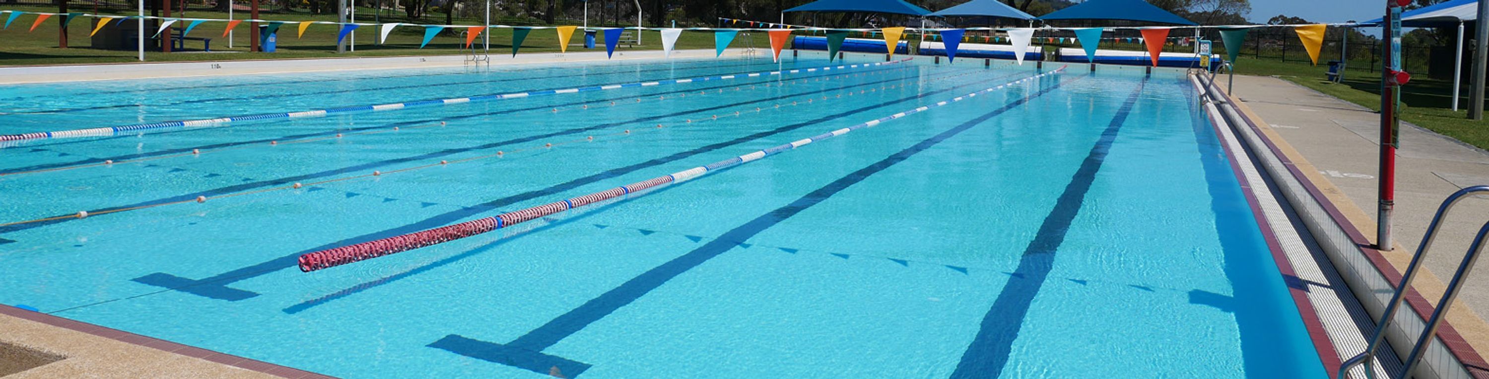 Dr Peter Topham Memorial Swimming Pool