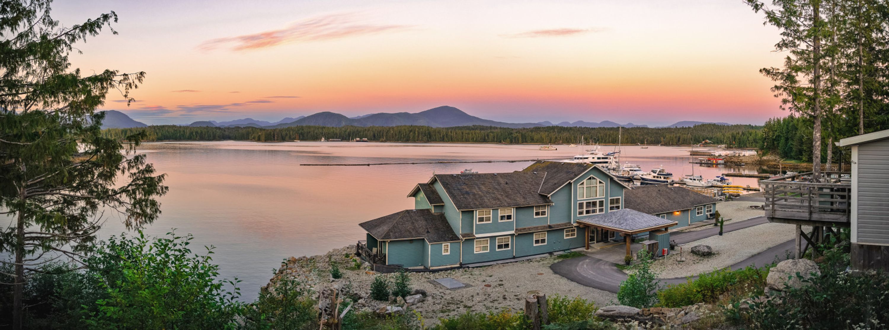 Shearwater, Fishing Lodge