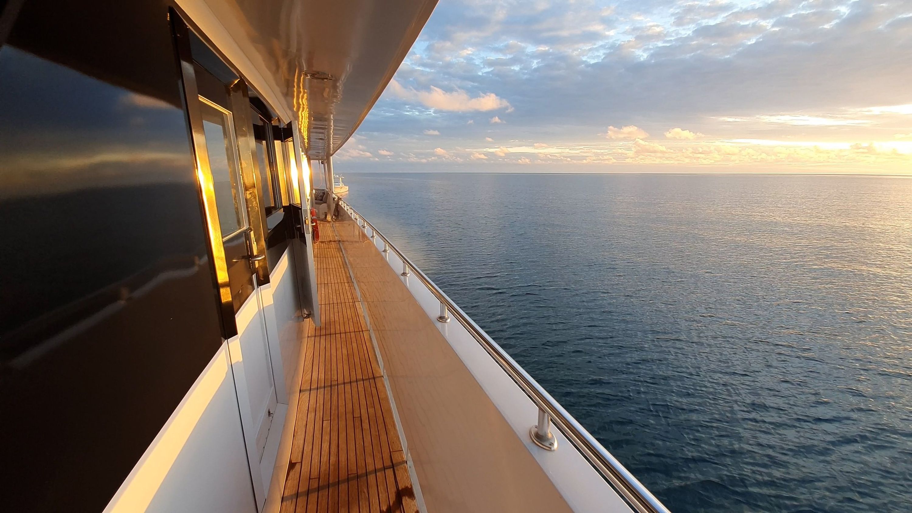 Emerald Lady Yacht Charters