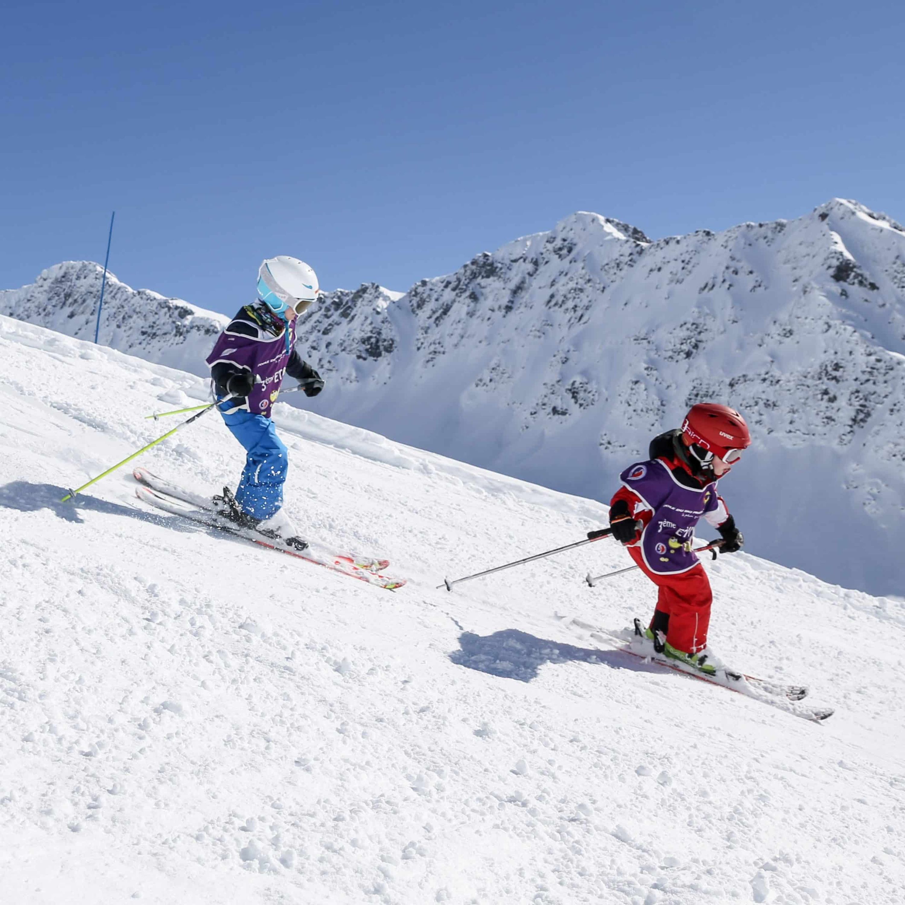 Ski School And Snowboard La Tania