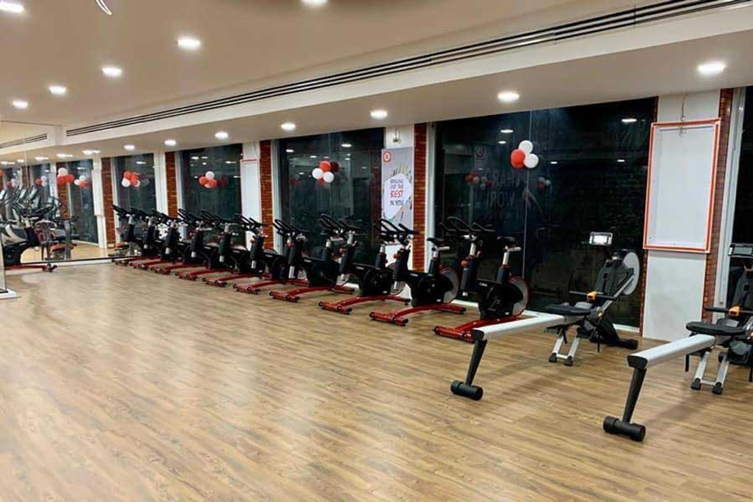 KRONOS FITNESS, PHYSIOTHERAPY CENTER AND DIET CLINIC BARSHI ROAD, LATUR.
