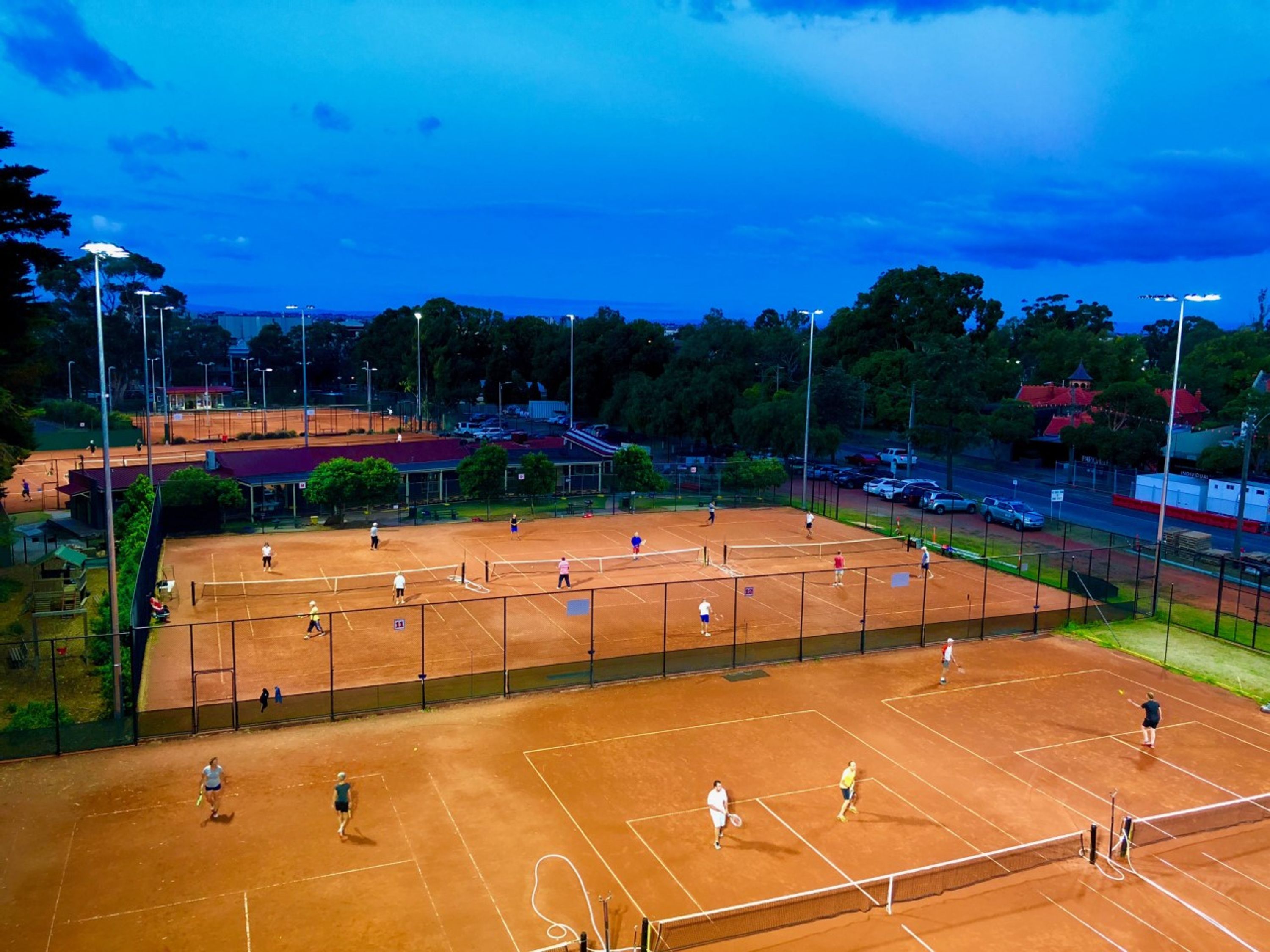 Social Tennis Melbourne Intermediate Session