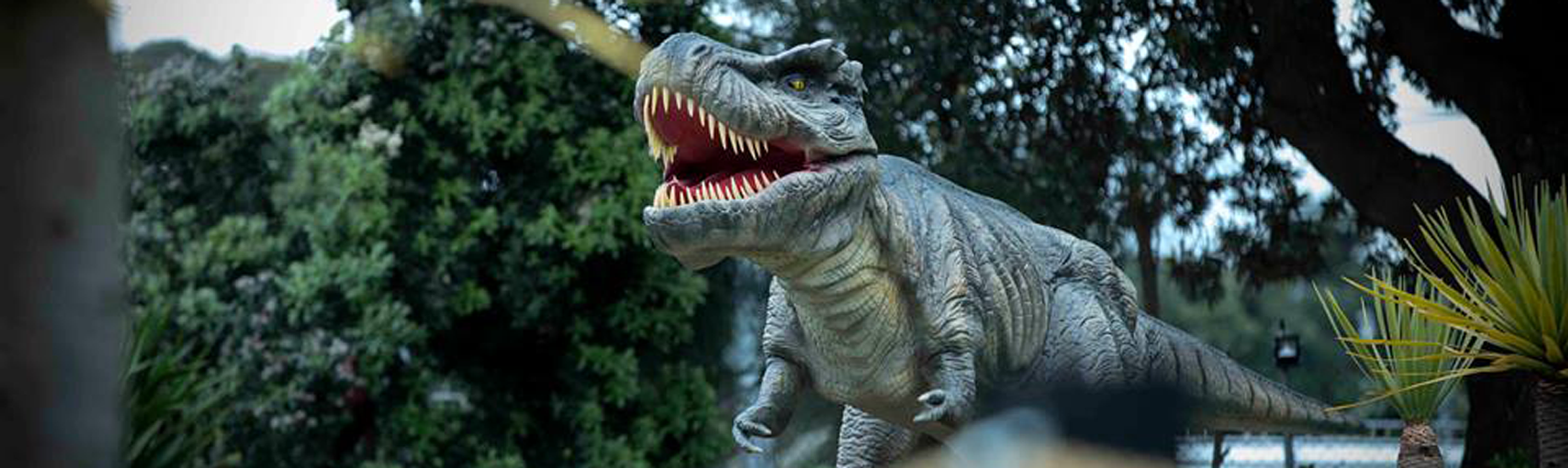 Lilliputt Mini Golf | Safari & T. Rex Alley