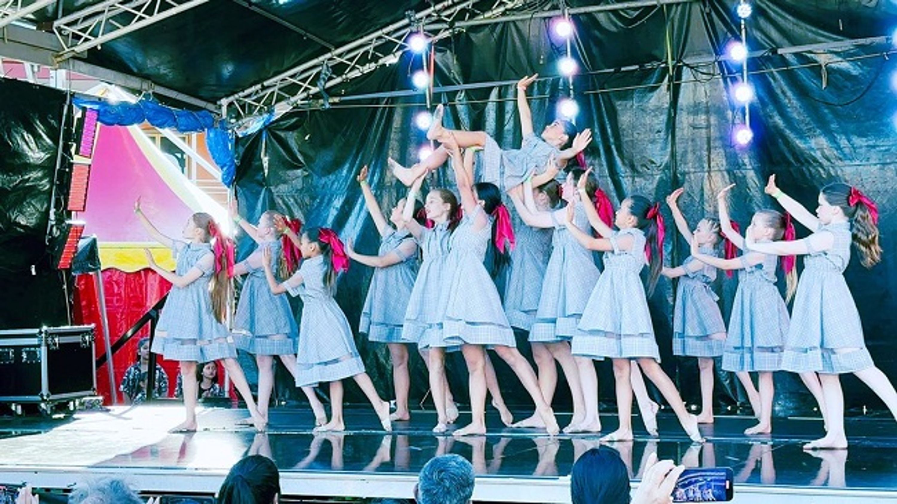 L.I.K.E. Dance Performance Course