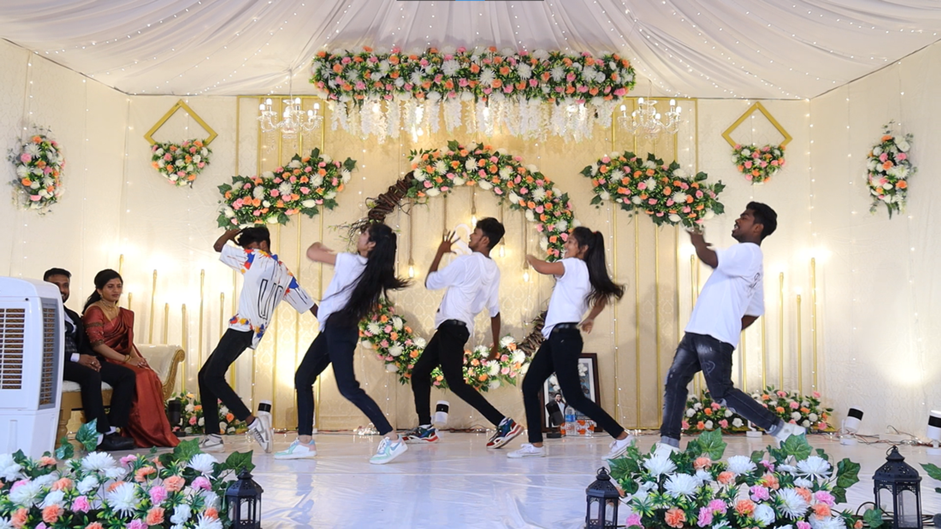 HOOFIT DANCE COMPANY