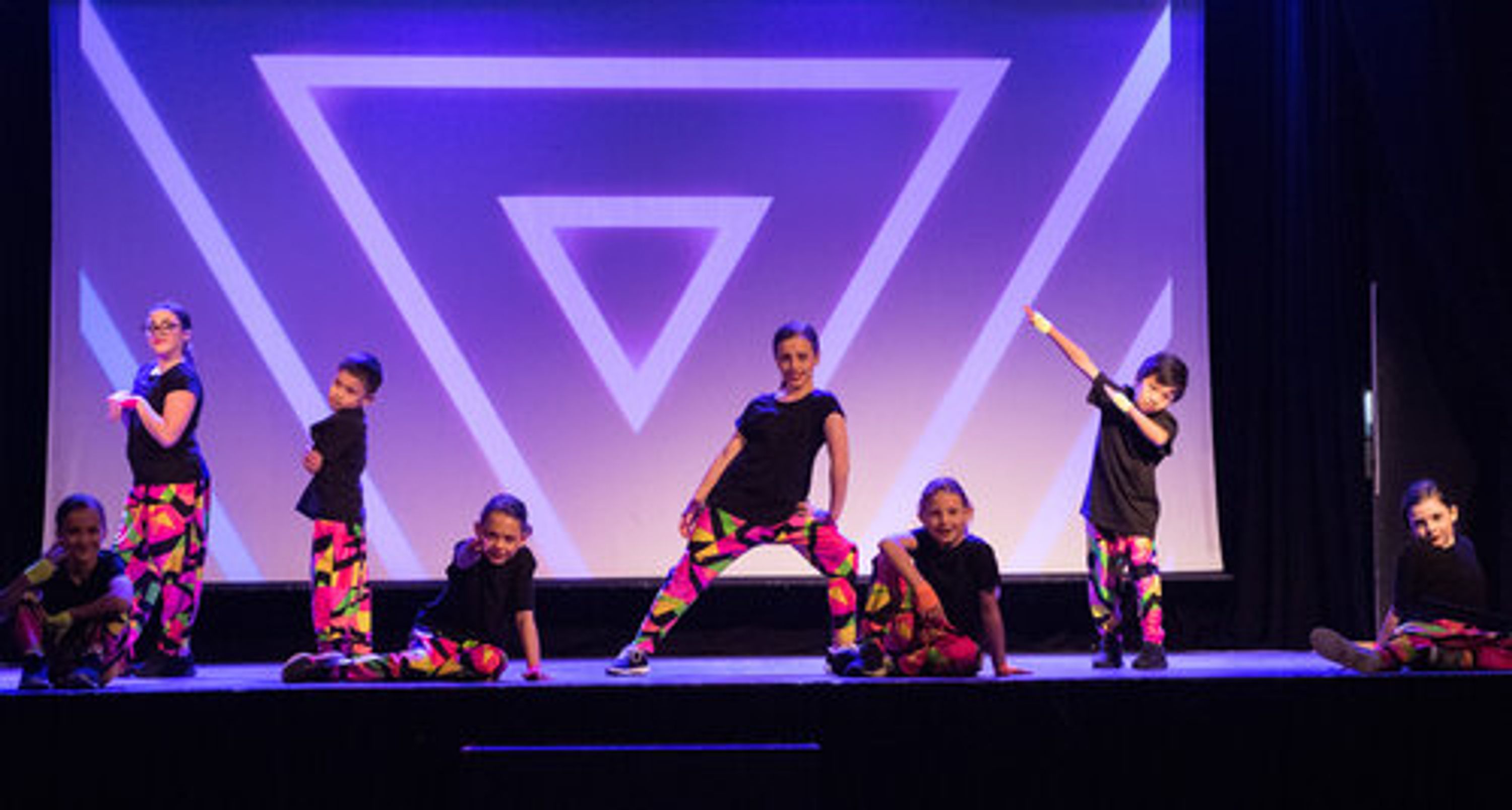 READY SET DANCE