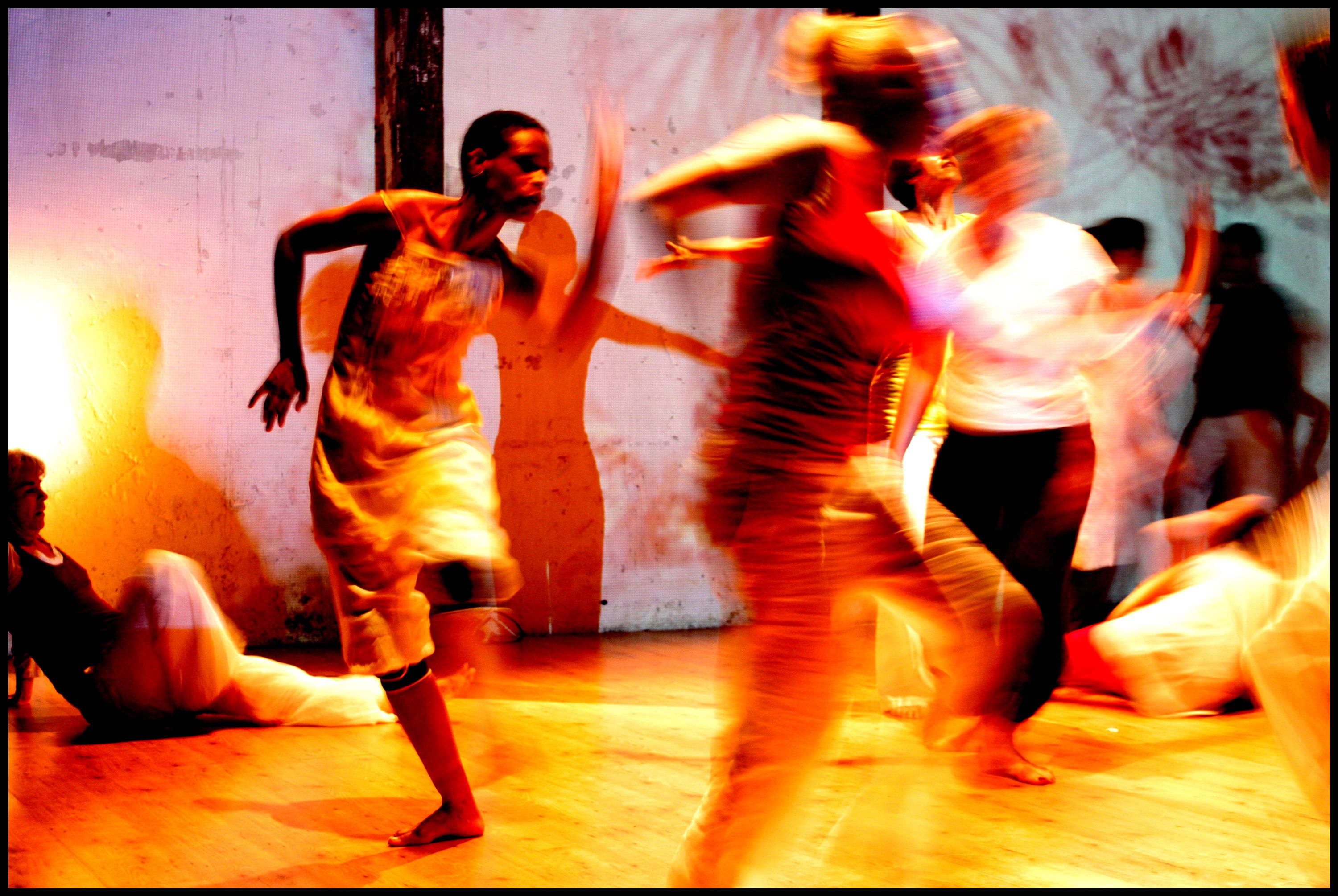 Dance Vent Workshops Stages, De Montpellier À Ganges - Danse Des 5 Rhythms Amélie Schweiger