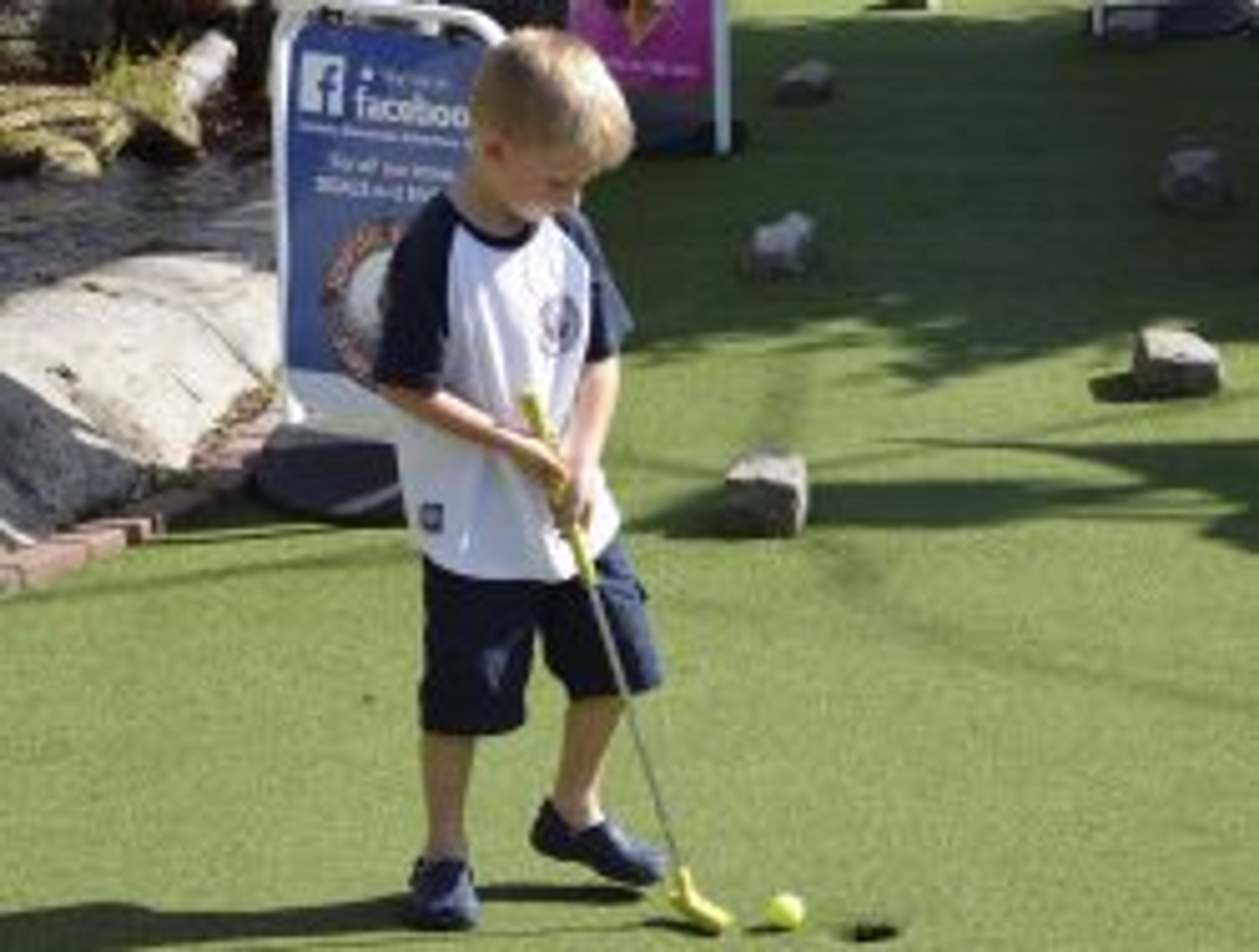 Jurassic Encounter Adventure Golf
