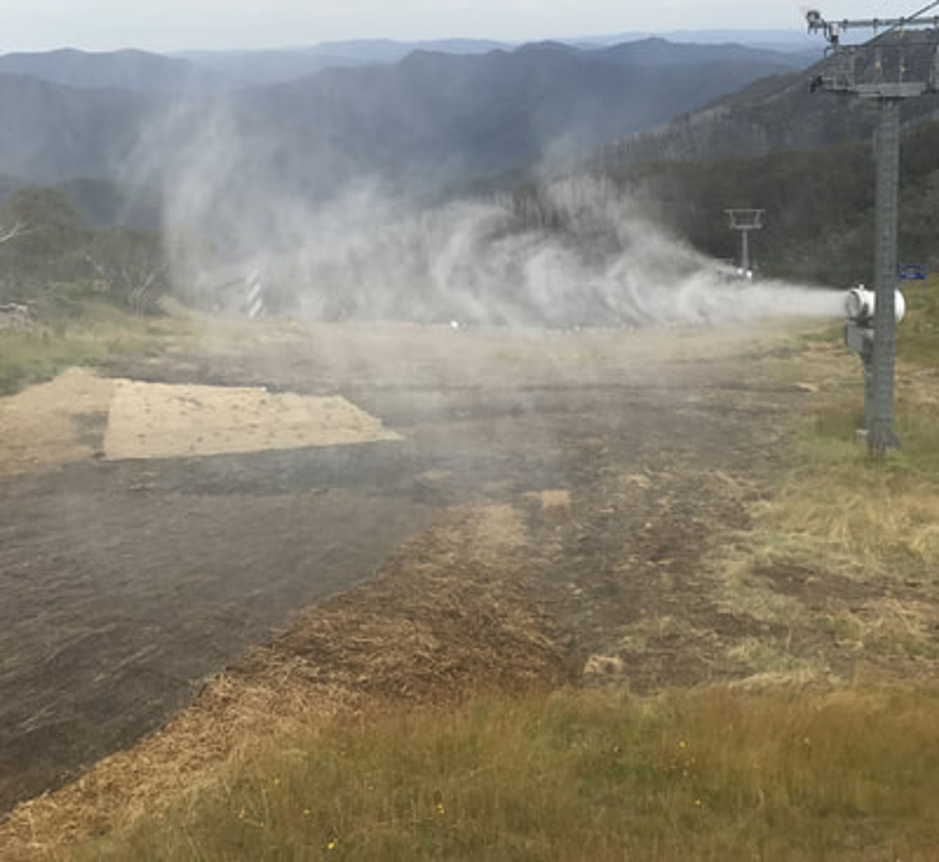 WATER JUMP Snow Australia Water Jump Park