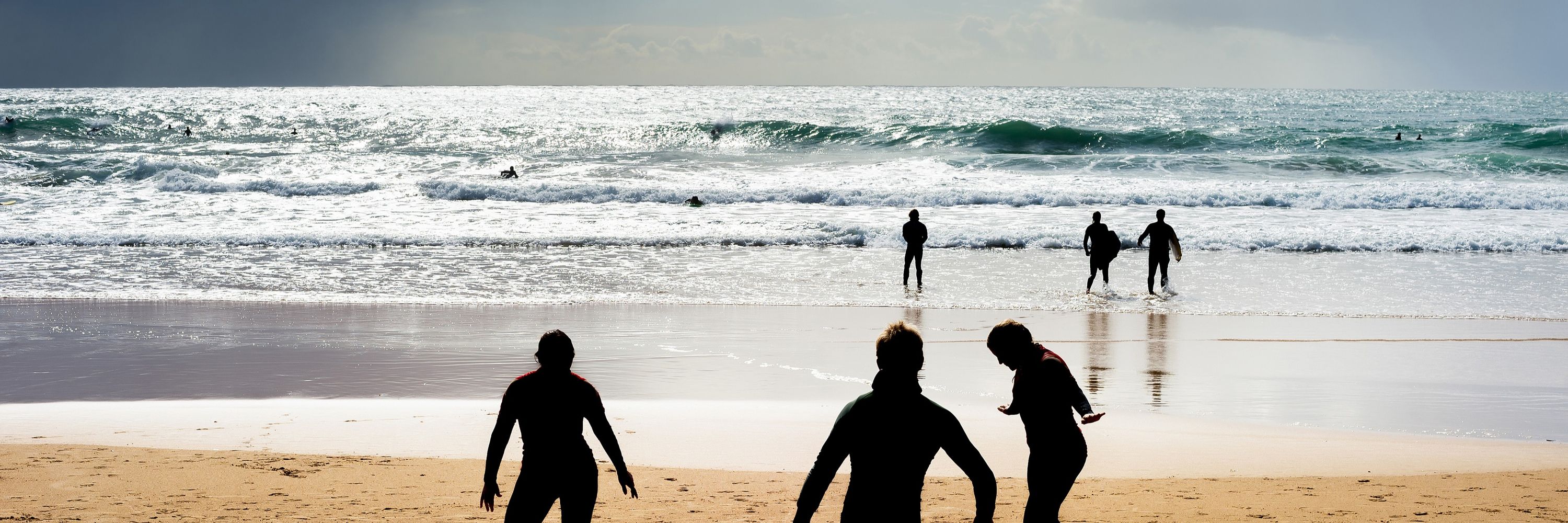 Week 2 School Holidays 4 day Surfing Course at Manly (Intermediate)