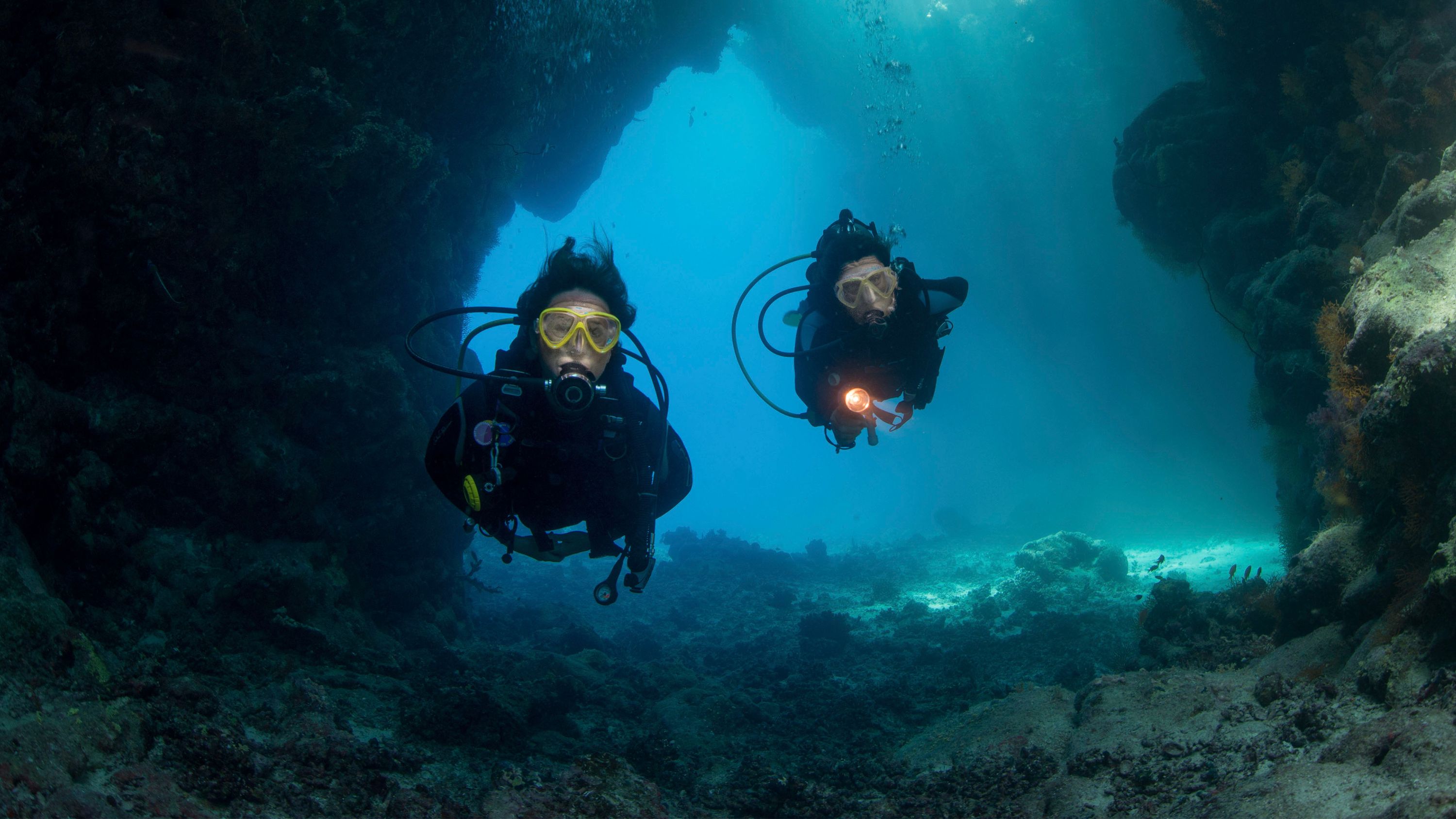 Cave Diving banner