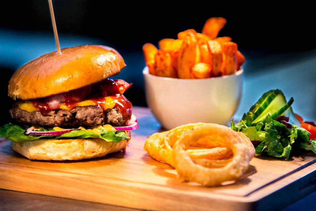 Nineteen Restaurant & Bar