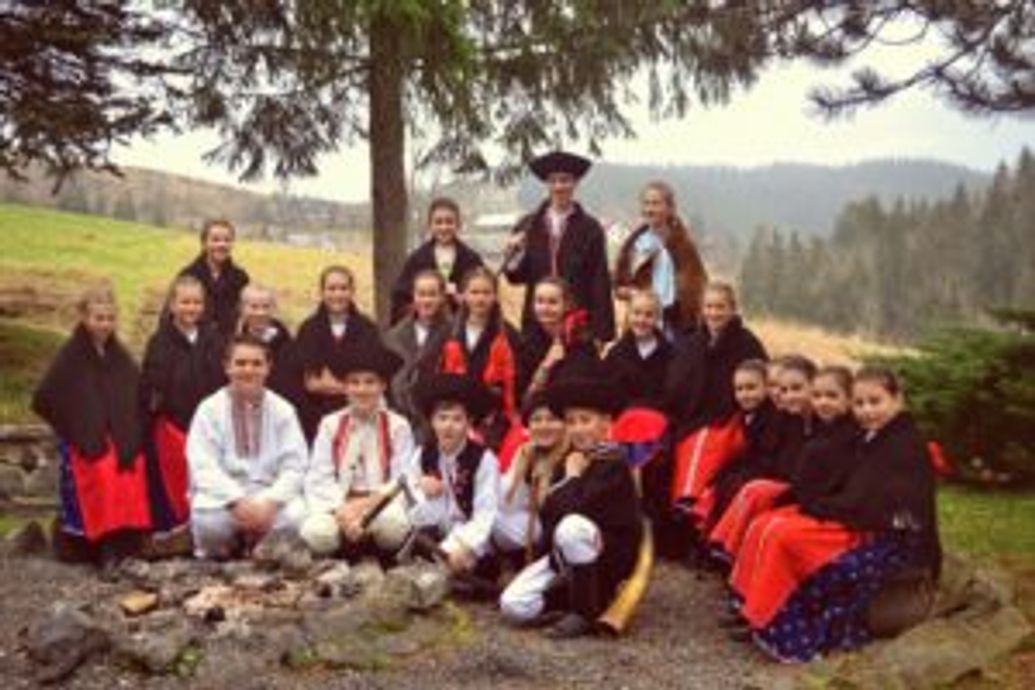 Detský folklórny súbor Ďumbier