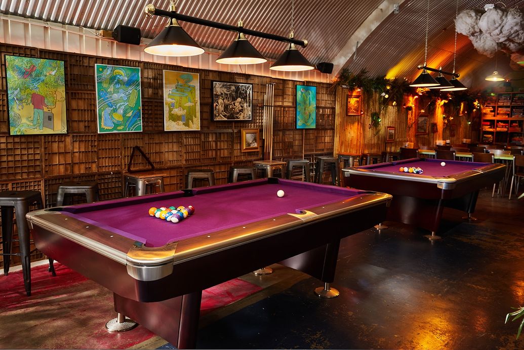 Pool at Plonk