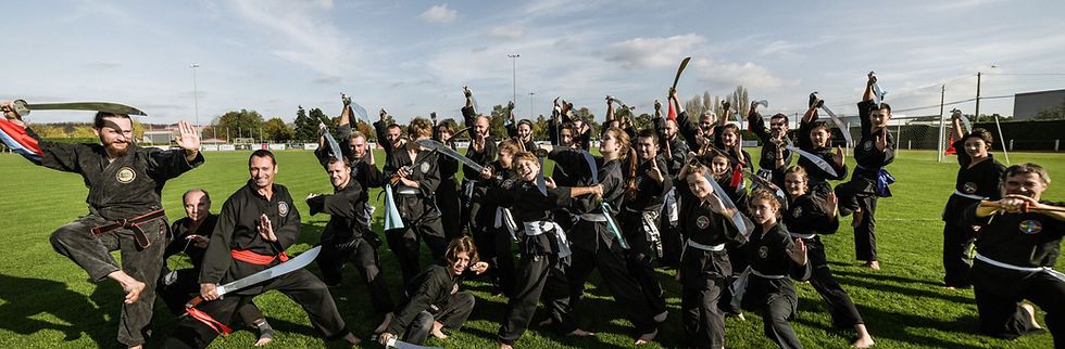 Formation à la pratique des armes du Tài Chi