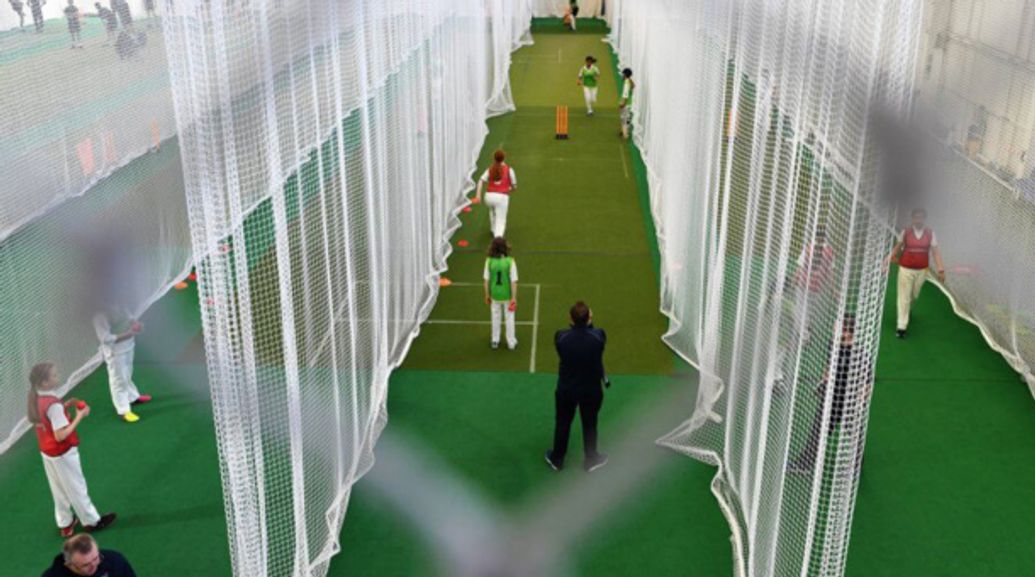 Women’s Hundred Ball Cup