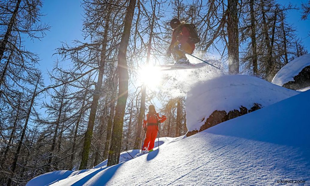 Snowshoeing at Hirmentaz Children's Trapper Outings