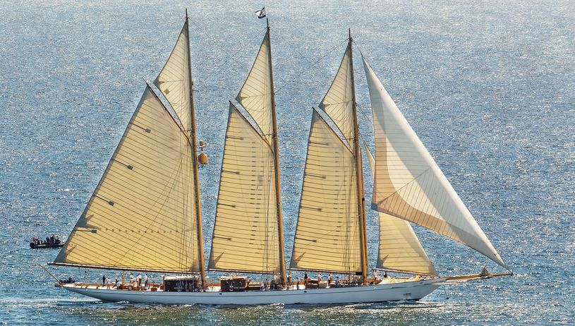 Caribbean Island Hopping Sailing Adventure
