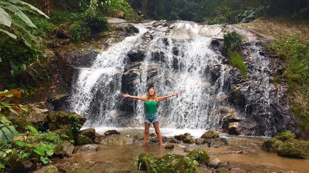 Yin Yoga & Mindfulness : Journey Through The Chakras
