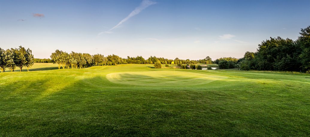Toptracer Driving Range in Hull