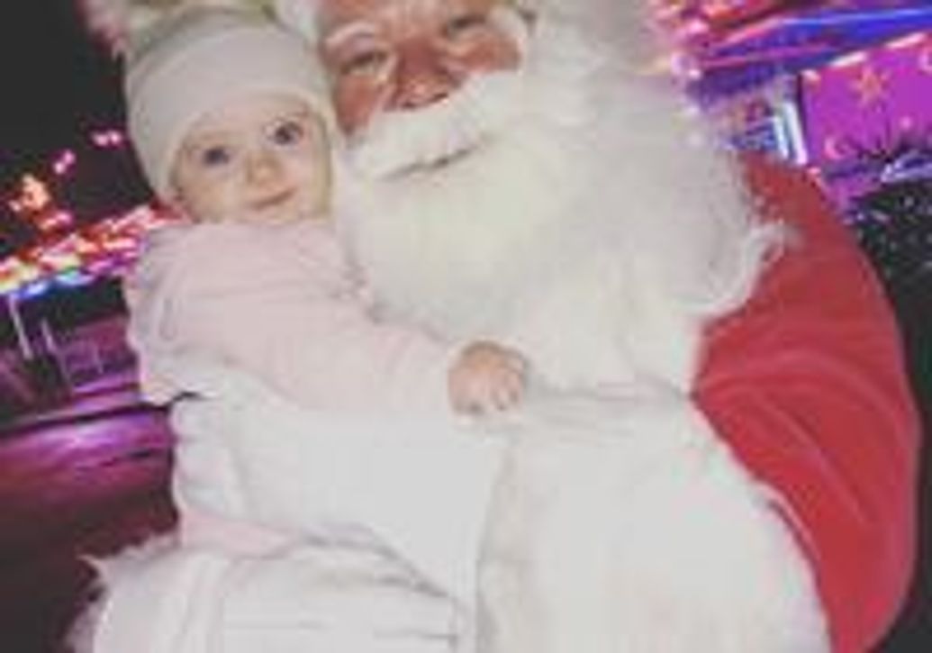 Santa Visiting Windsor On Ice