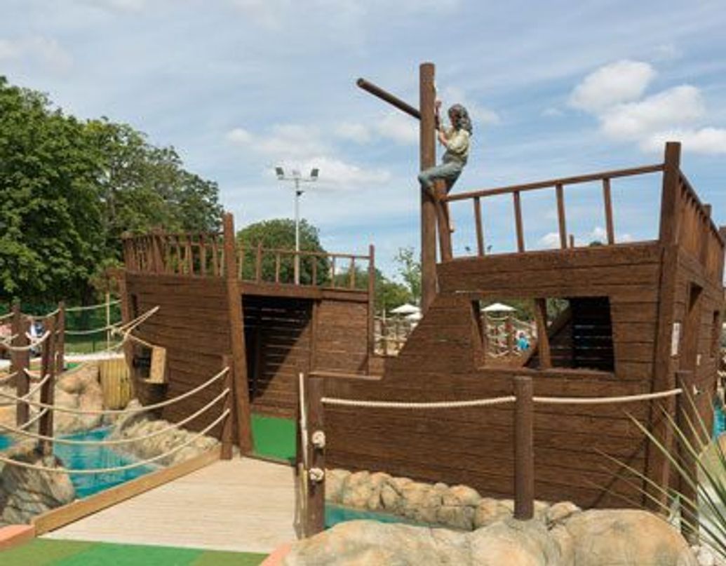 Pirates Bay Adventure Golf